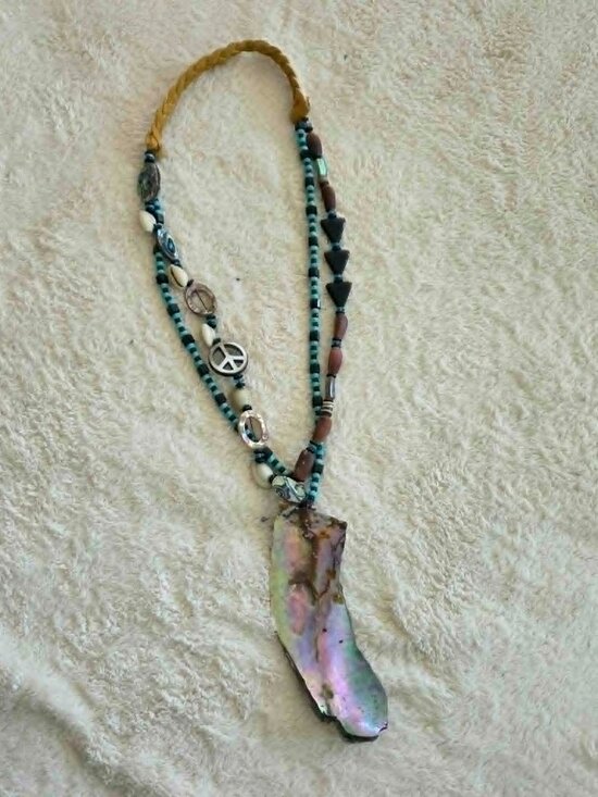Handmade Other - Handmade Native American Necklace with California shaped abalone centerpiece